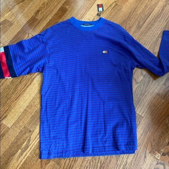 ‎Tommy Jeans Long Sleeve Tee - Picture 9 of 11